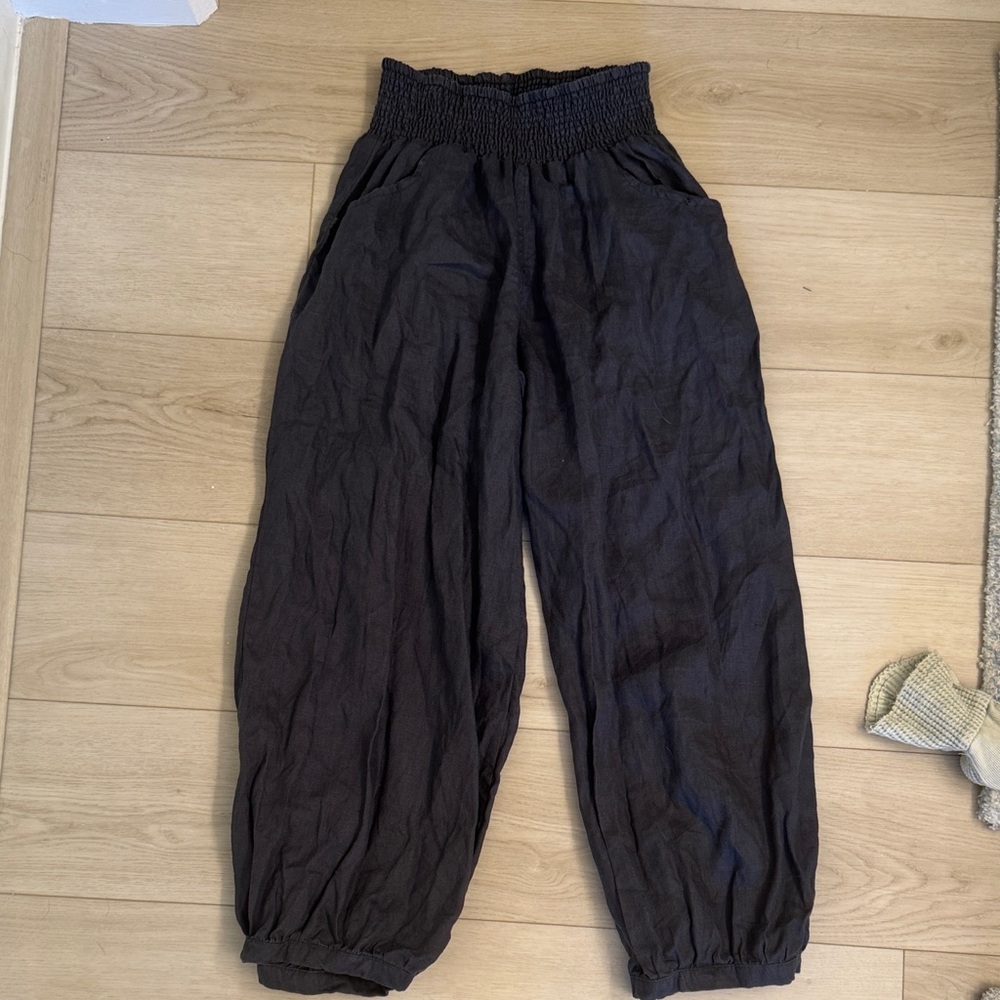 Nomad Charcoal Linen Pants